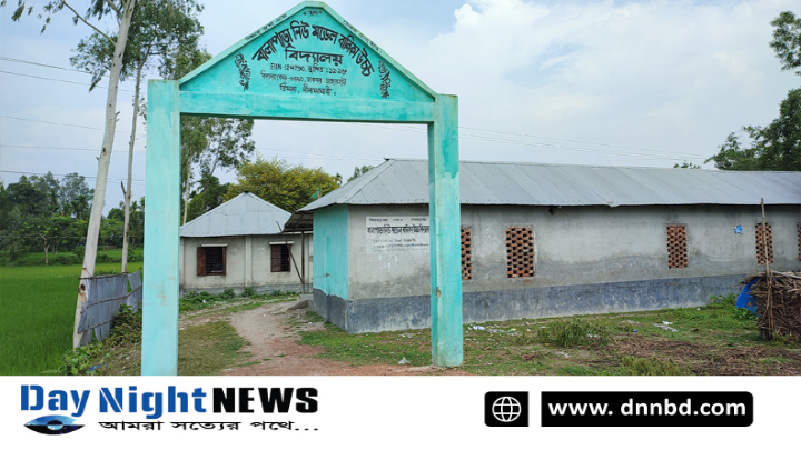 তথ্য চাওয়ায় সাংবাদিককে তুই-তুকারি প্রধান শিক্ষকের